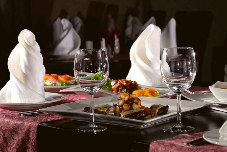 Fine Dining Plate Settings